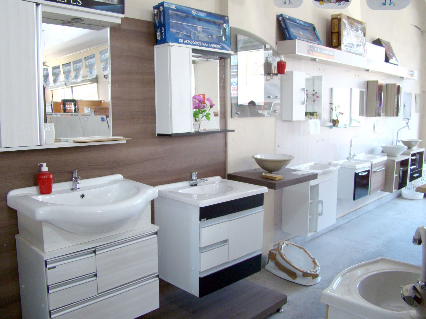 Depósito Ribeiro - Construção e Acabamentos